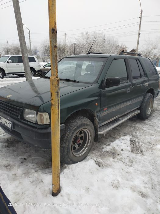 Опель  франтера.