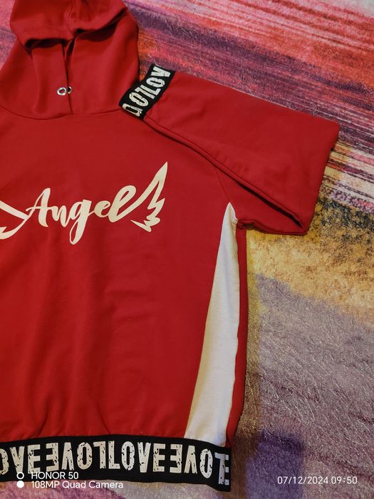 Суичър.  Love. .