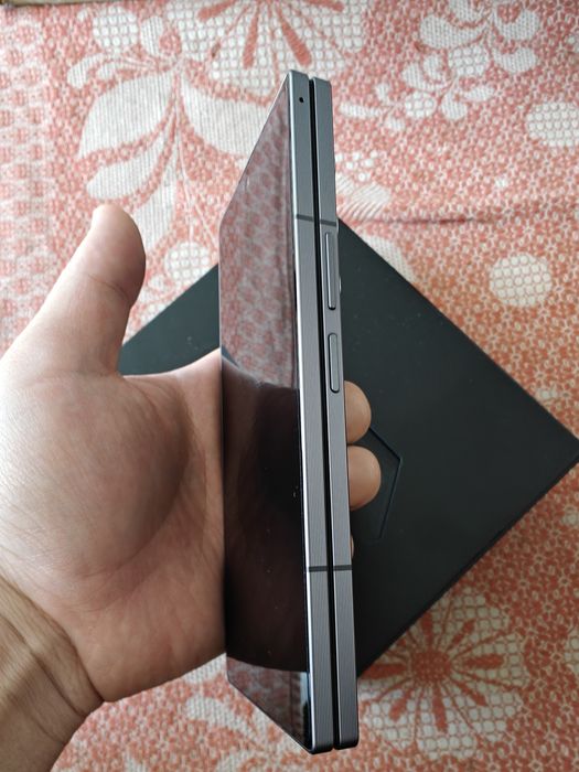 Samsung galaxy z fold SE (special edition)