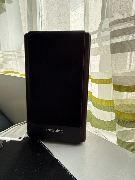 Microlab FC330 2.1 speakers