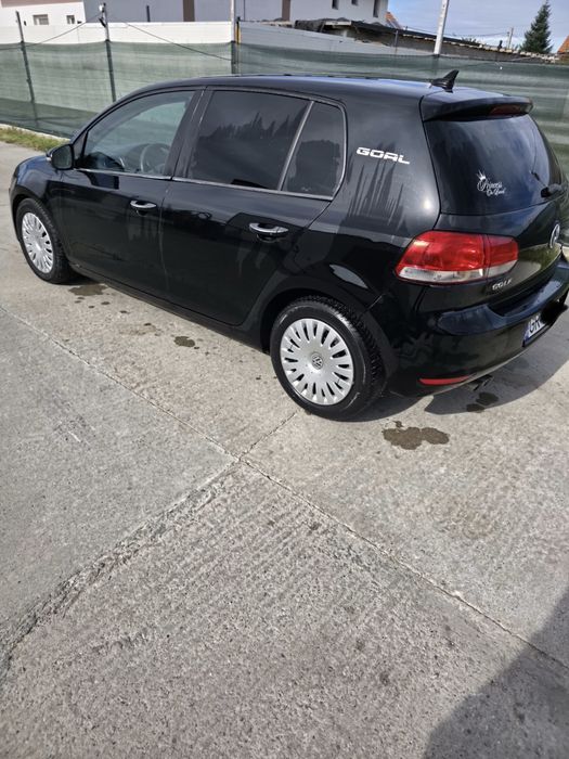 Volkswagen Golf 2010 diesel, 3.773 € — imagine 4