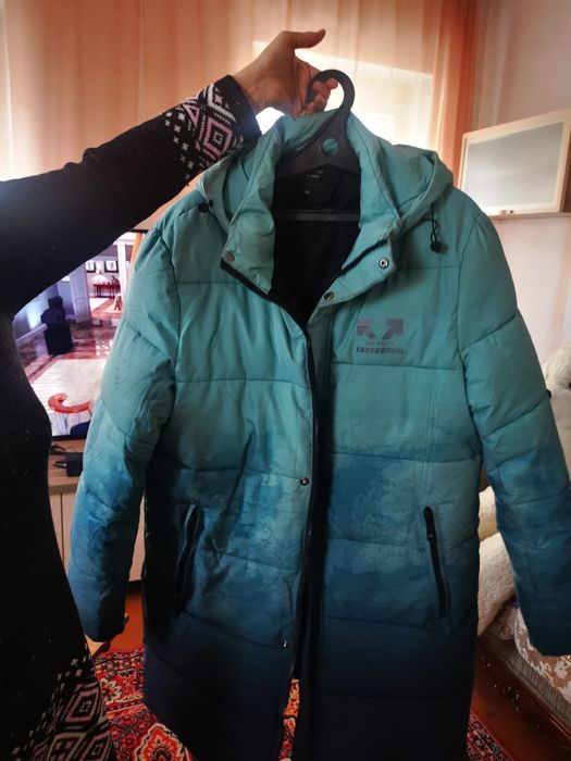 Продам зимний пуховик