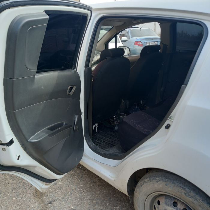 Арзон Спарк мошинаси сотилади