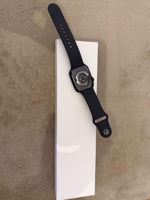 Smartwatch Apple seria 8 aluminium case 45 mm