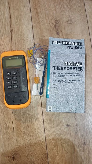 Termometru profesionist electronic digital cu 2 senzori