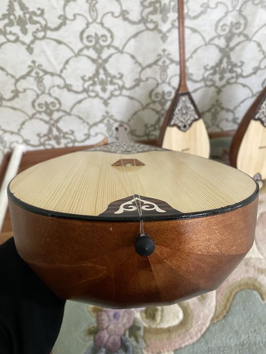 Домбыра сатылады