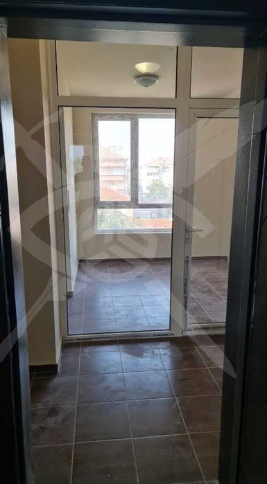 Продава се Тристаен апартамент в Пловдив, Коматево - 97 кв.м за 1083 €/кв.м - Снимка #14