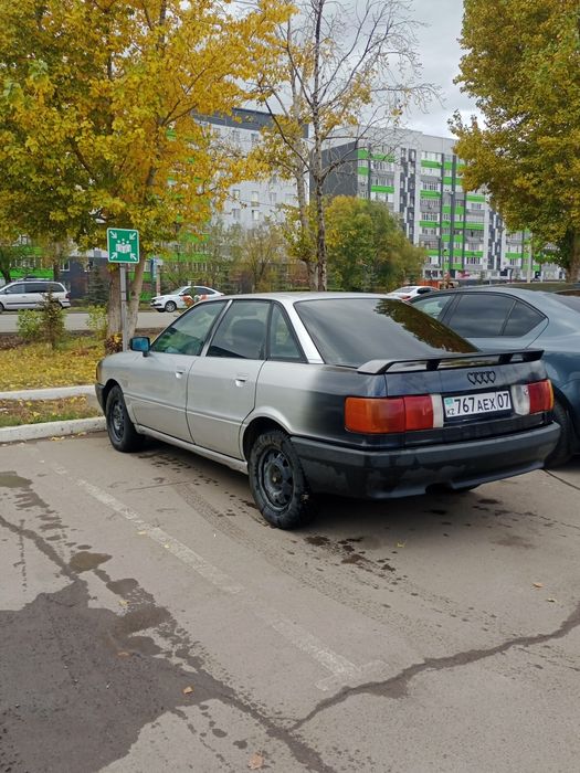 Продам Ауди 80 б3