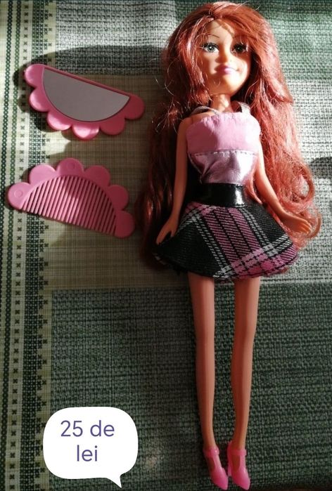 Păpuși Barbie sau gen Barbie