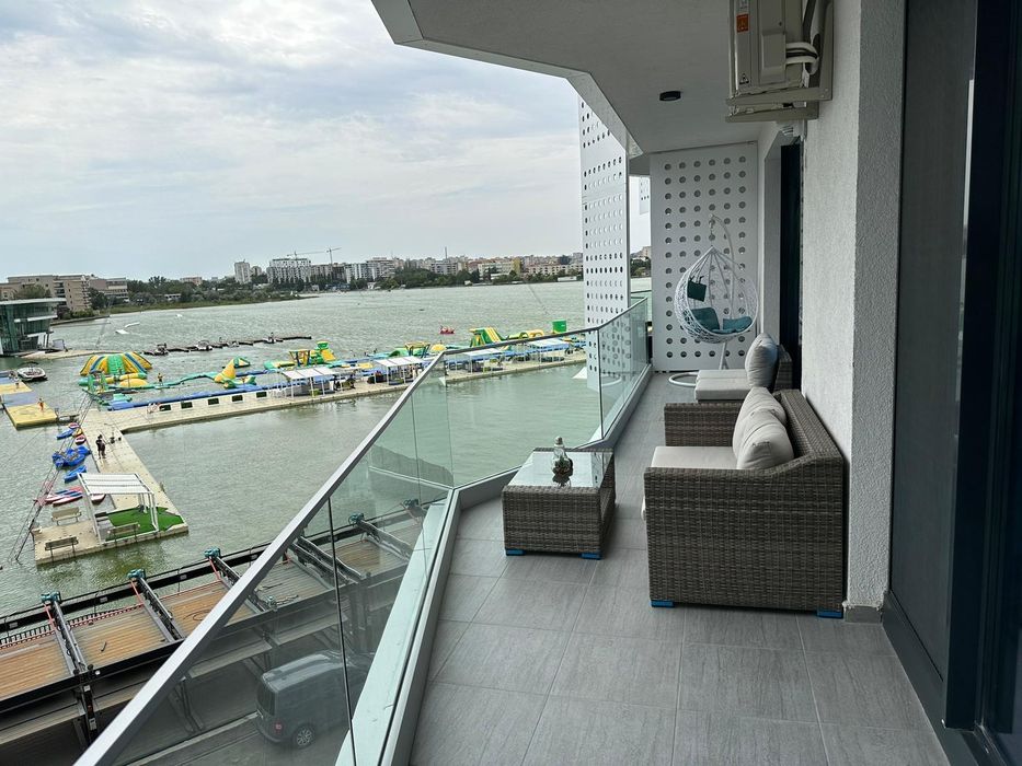 Inchiriez apartament 2 camere la intrare in Mamaia LAKE ON cu parcare