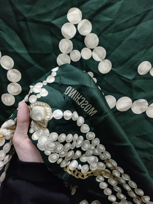 Moschino оригинал платок