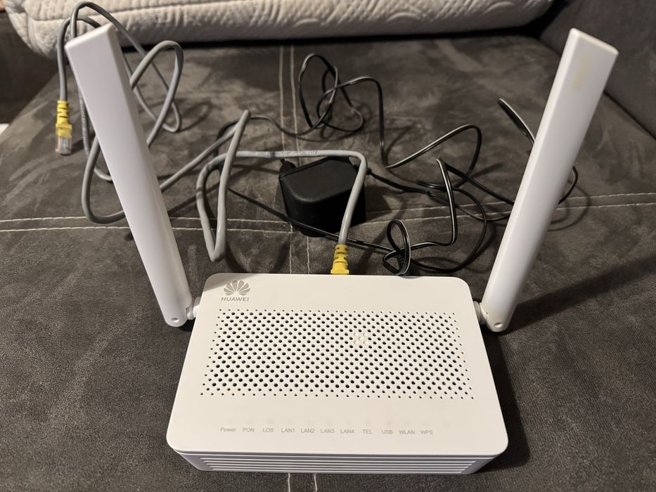 Рутер Huawei EchoLife HG8145V5