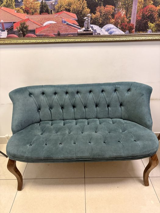 Диван с креслом