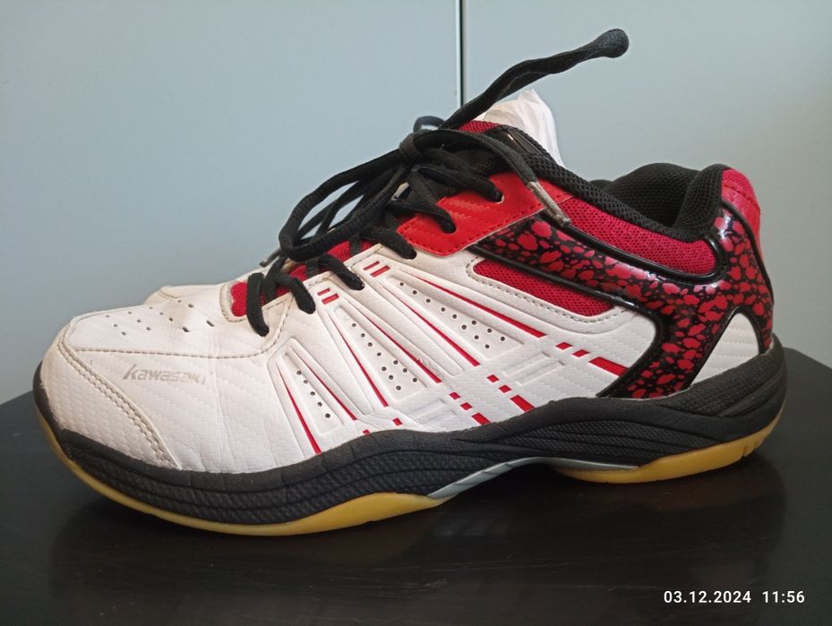 Кроссовки Kawasaki 25.5 для бадминтона, волейбола