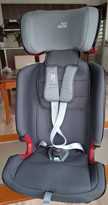 Детско столче за кола 9÷36кг. Britax Römer Advansafix IV R