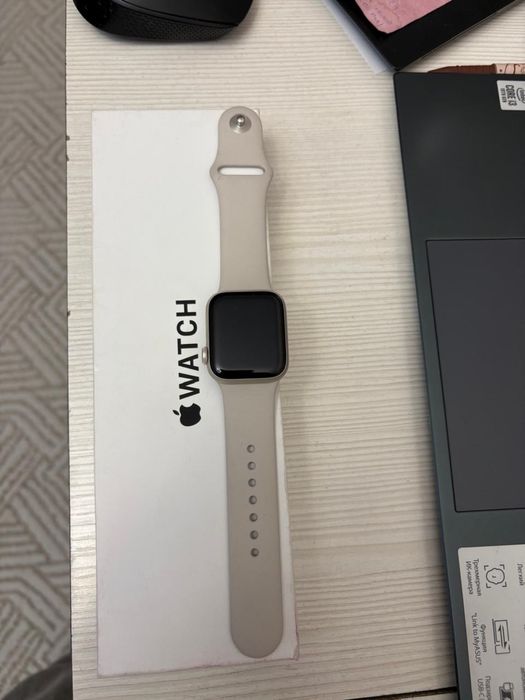 Часы Apple Watch SE2 40mm