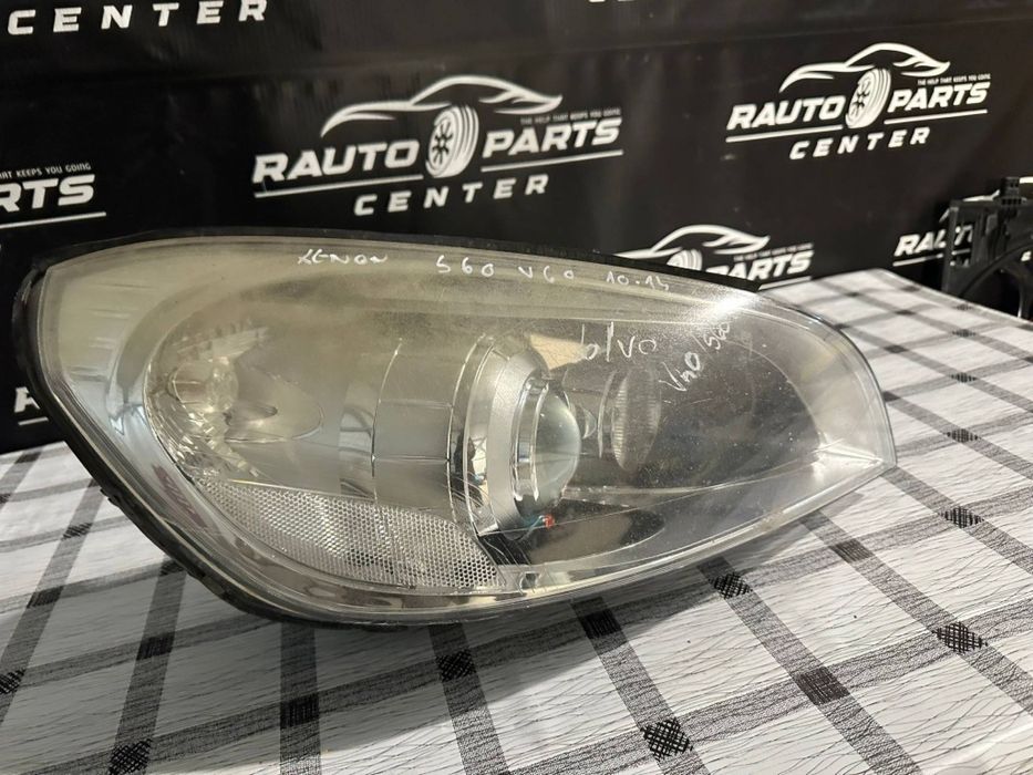 Far dreapta Volvo S60 V60 XENON 2010/2011/2012/2013/2014