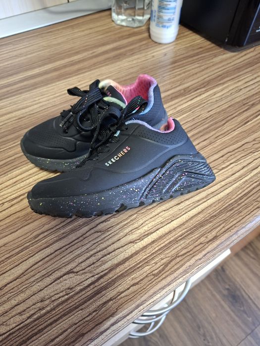 Skechers marimea 27