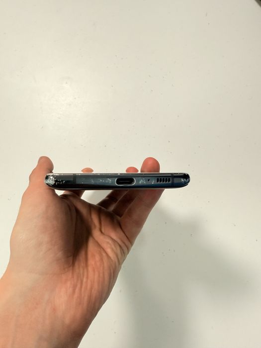 Срочно продам Samsung S10 Lite