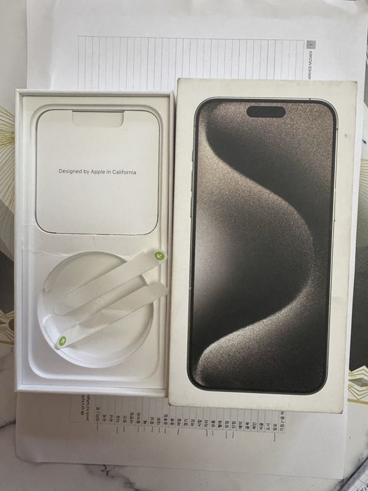 Iphone 15 pro max pustoy karobka