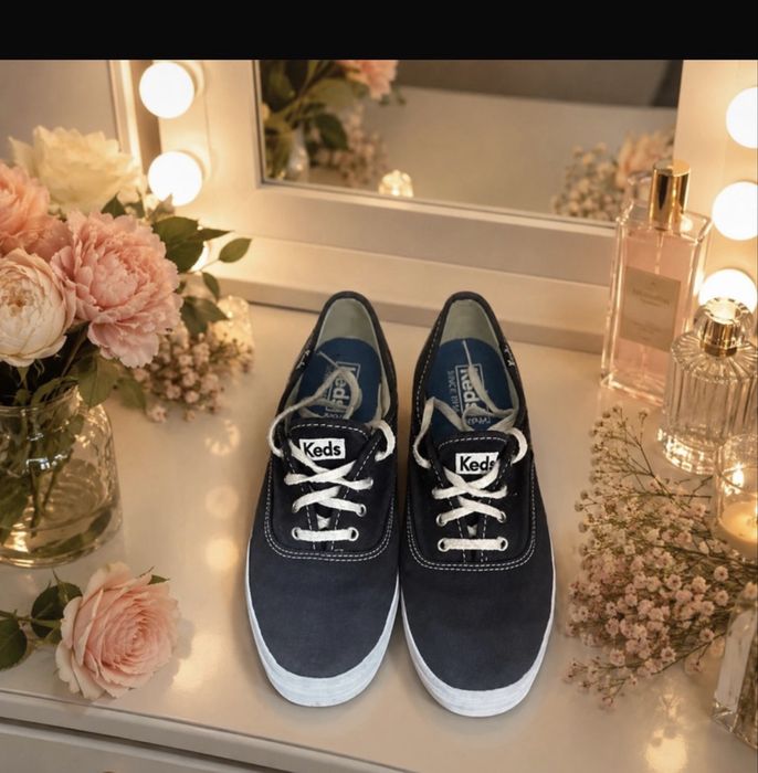 Tenisi keds comozi