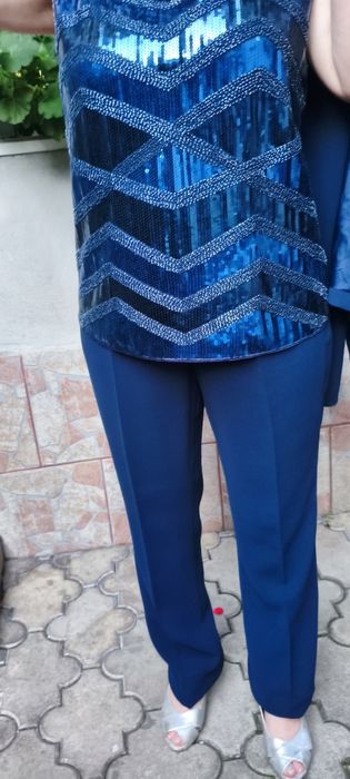 vand costumas de gala