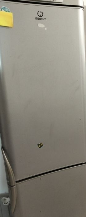 Продам холодильник
