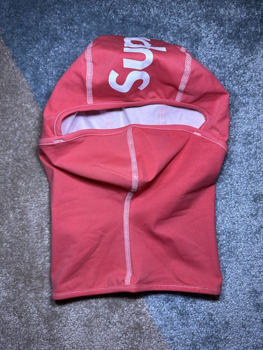 Supreme Heat Reactive Balaclava / Red