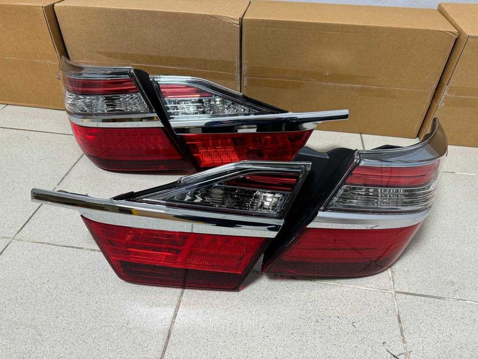 Фонари комплект на Toyota Camry 55