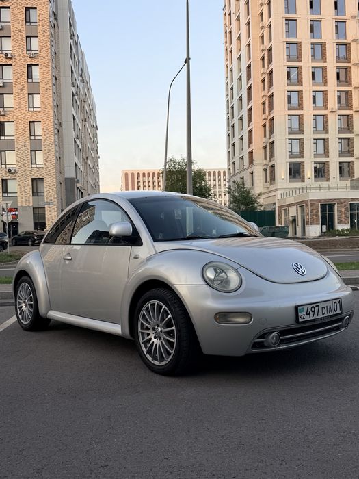 Продам машину Volkswagen Beetle