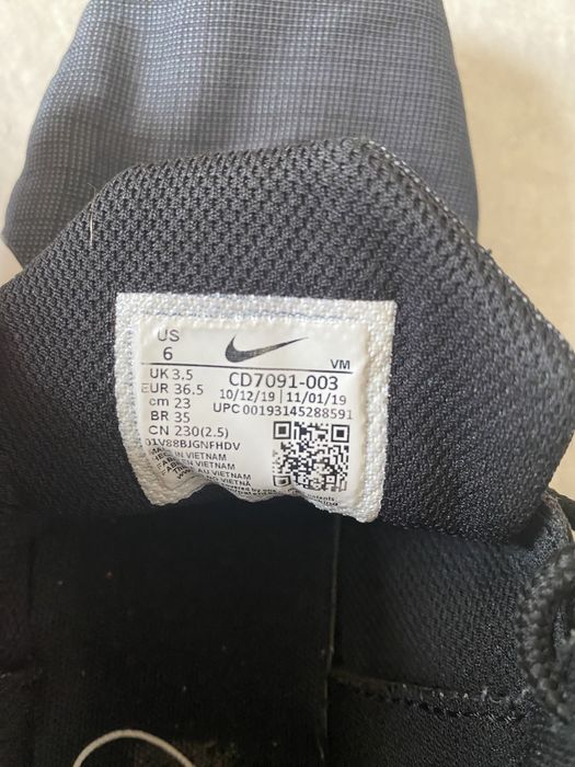 Оригинални маратонки NIKE