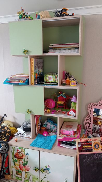 Продам мебель в детскую