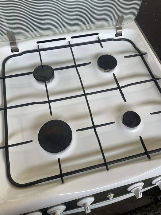 Продаю газовую плиту