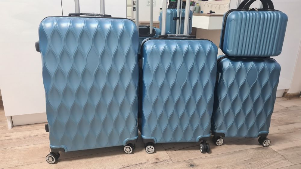 Нови куфари к-т 4 бр.