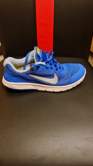 Adidași Nike 23.5 cm