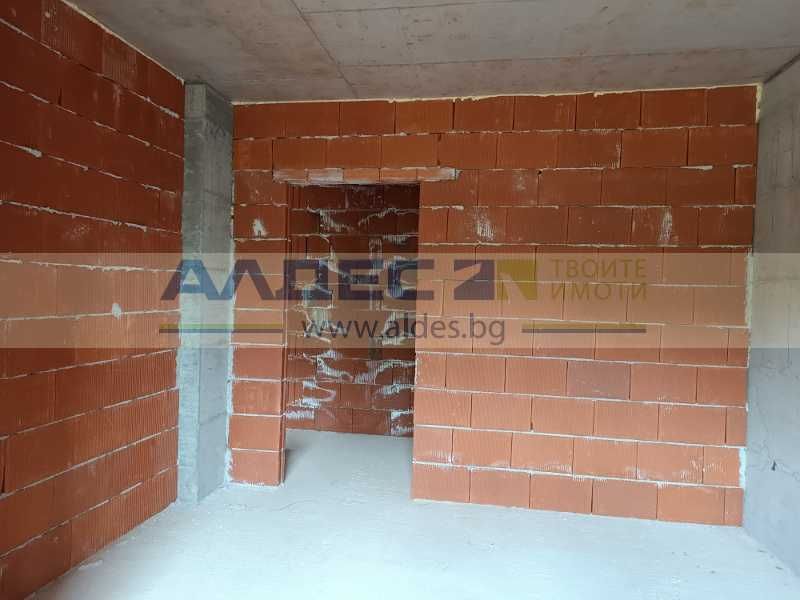 Продава тристаен ап. в Овча Купел!