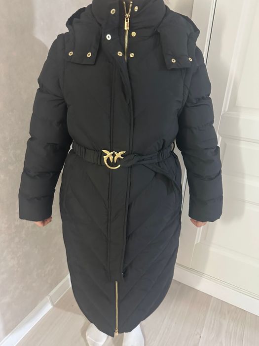 Продаю оригинал! Куртка pinko!