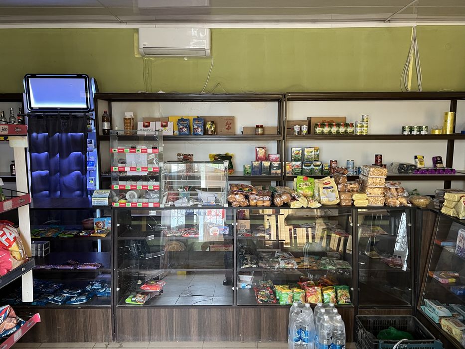 Продается магазинные полки