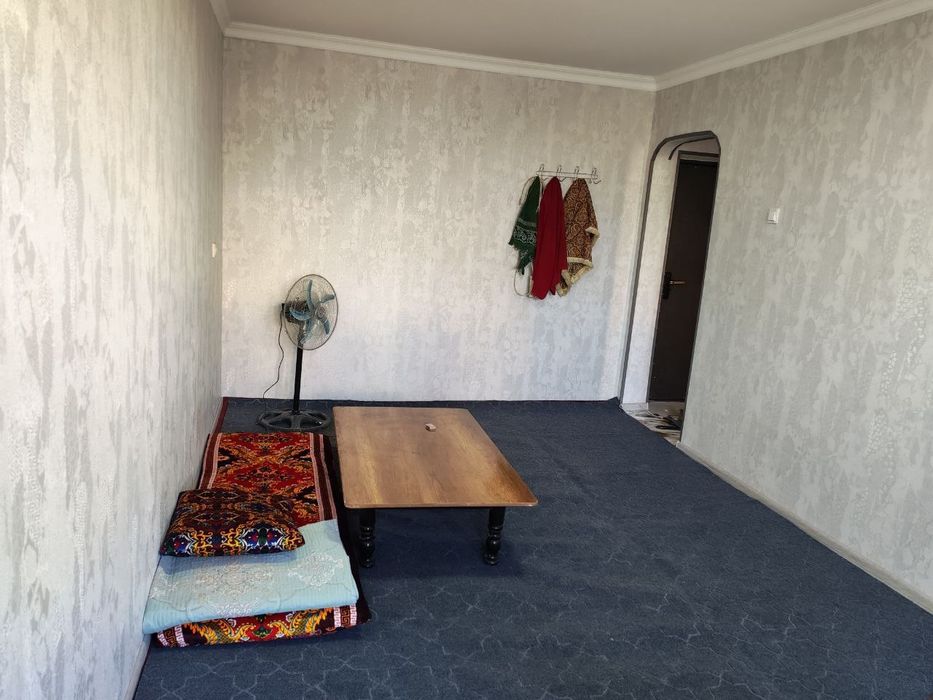 УРДУПИ Райхон бозор ёнида 3 этажда 1 хонали квартира ижарага берилади