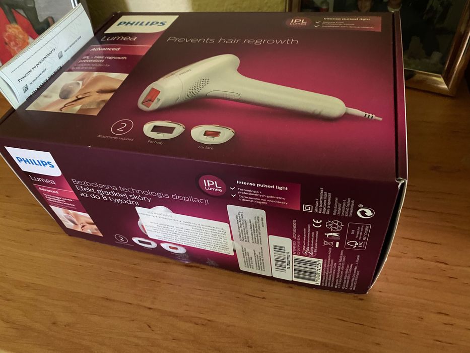 Нов фотоепилатор Philips с документи