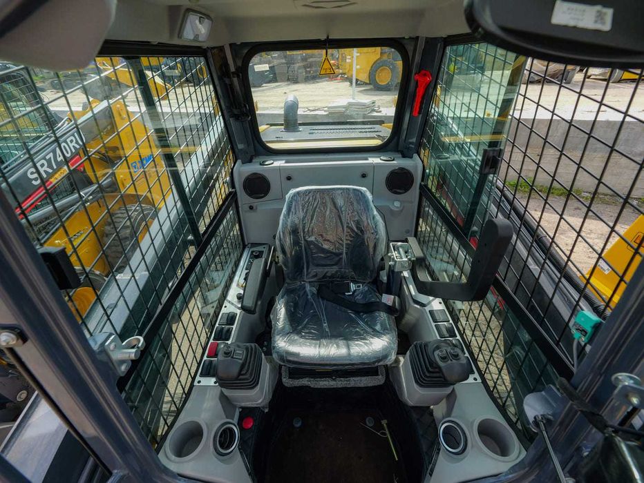 Мини-погрузчик XCMG XC740K -(0,45м³). SR760RU -(0,6м³)