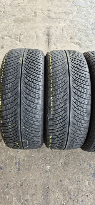 4 anvelope iarna Michelin,fata 245/45/19,spate 275/40/19.Pret/bucata