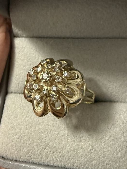 Бриллиантовое кольцо