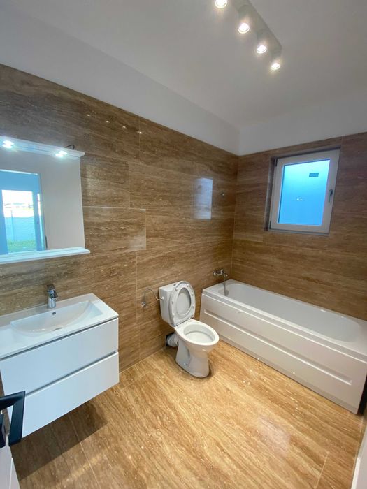 Vila Napoletana Tunari 185k € TVA INCLUS