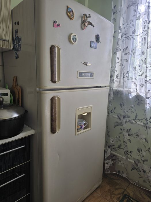 Срочно продам холодильник