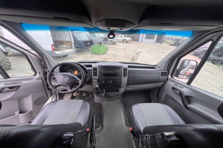 Dezmembrez Mercedes-Benz Sprinter 2 906 [2006 - 2013] Autoutilitara d