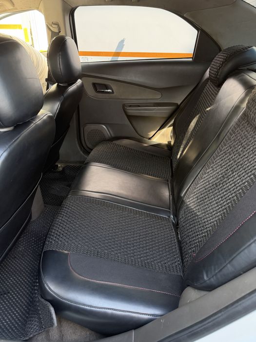 Chevrolet Cobalt 2014 — 4