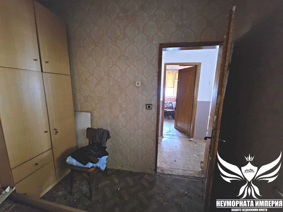 Продавам двуетажна къща с ресторант 329РЗП в с.Бачково, общ.Асеновград