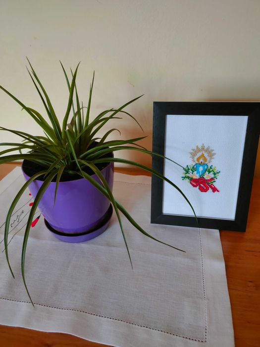 Бродиран мотив в рамка