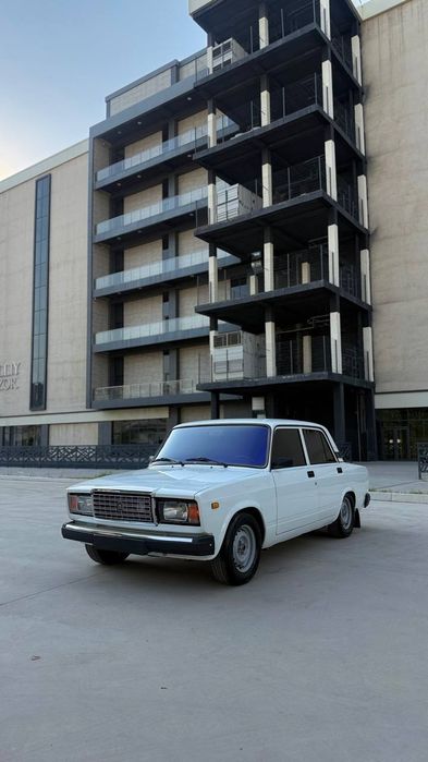 Vaz 2107 ideal holatda